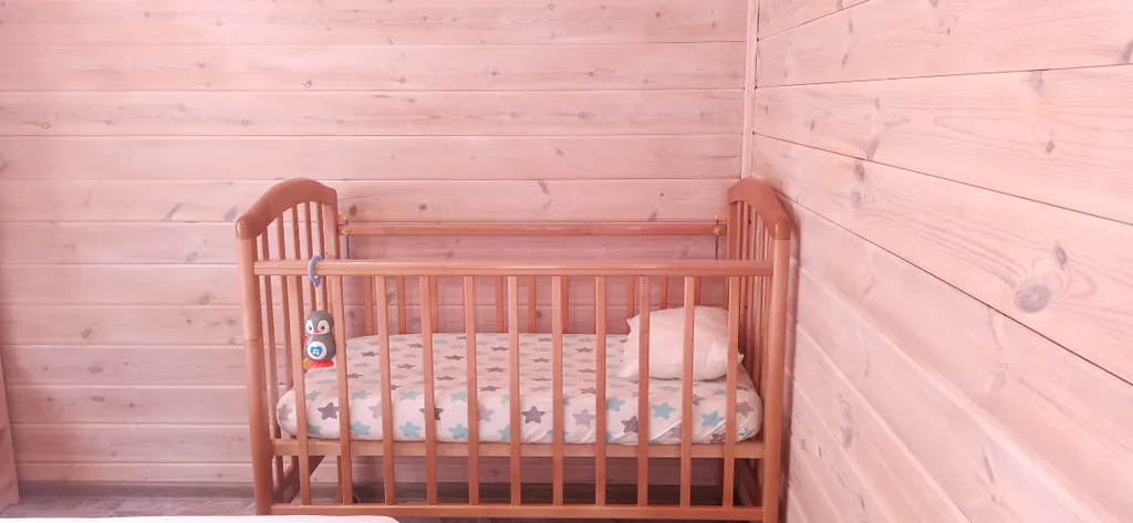 Домики обиты сибирским кедром, 3 минуты до моря