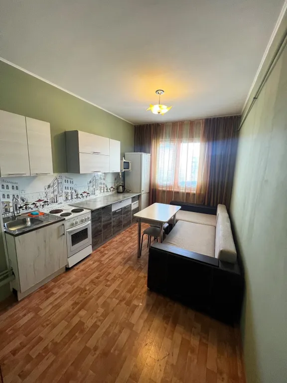 Однокомнатная квартира возле ТРЦ Аура