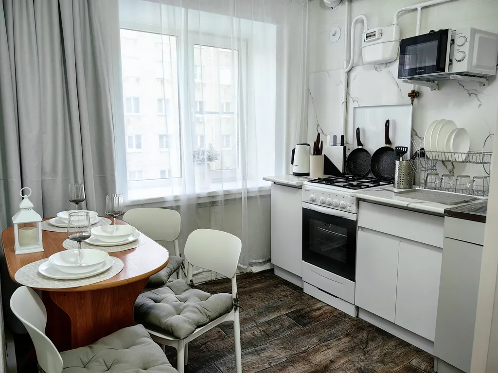 Двухкомнатная квартира в центре рядом с красивой набережной