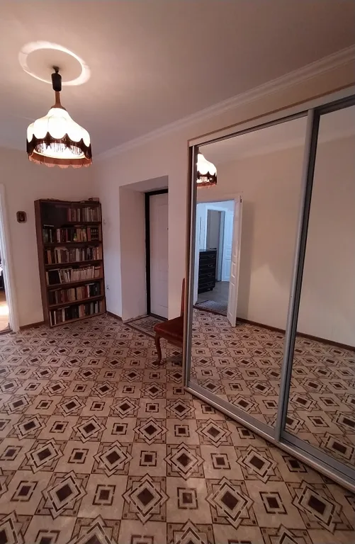 Трехкомнатный дом с парковкой