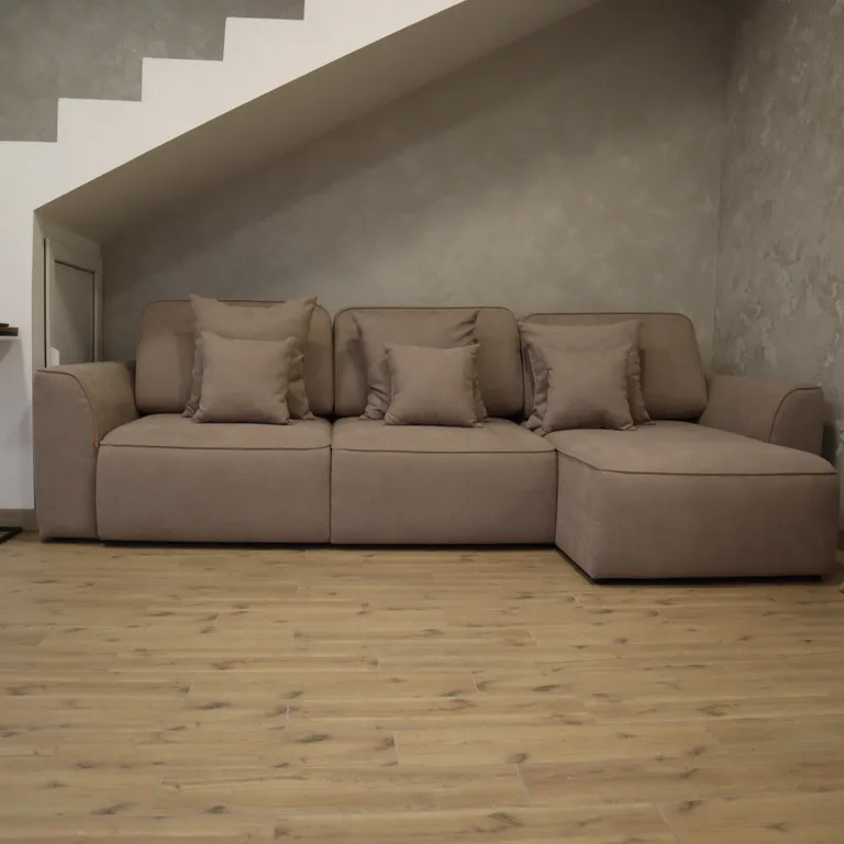 Новый дом с бамбуковой рощей