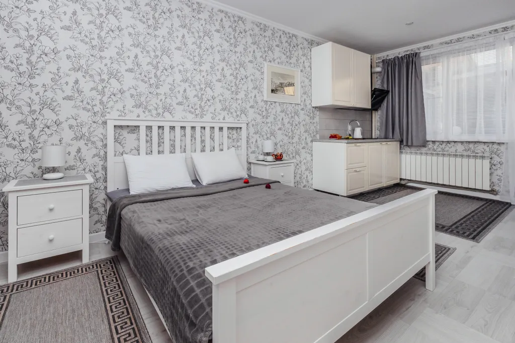 Квартира Солнечная студия со своим двориком и летним бассейном — аренда посуточно в Сочи