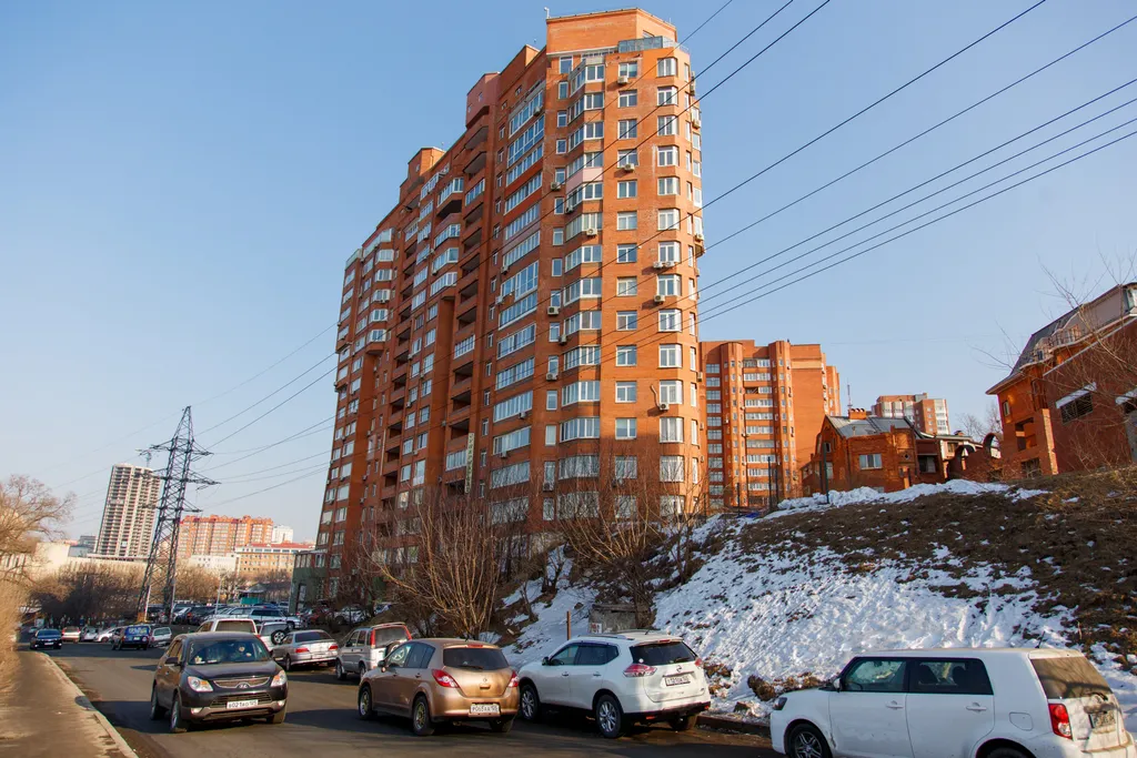 Уютная квартира с детской площадкой во дворе