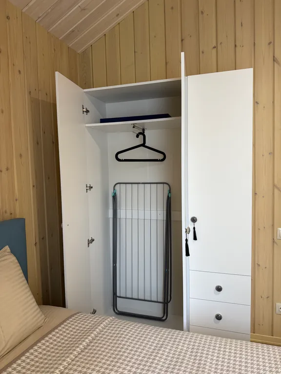 Дом Никольский с видом на главную достопримечательность