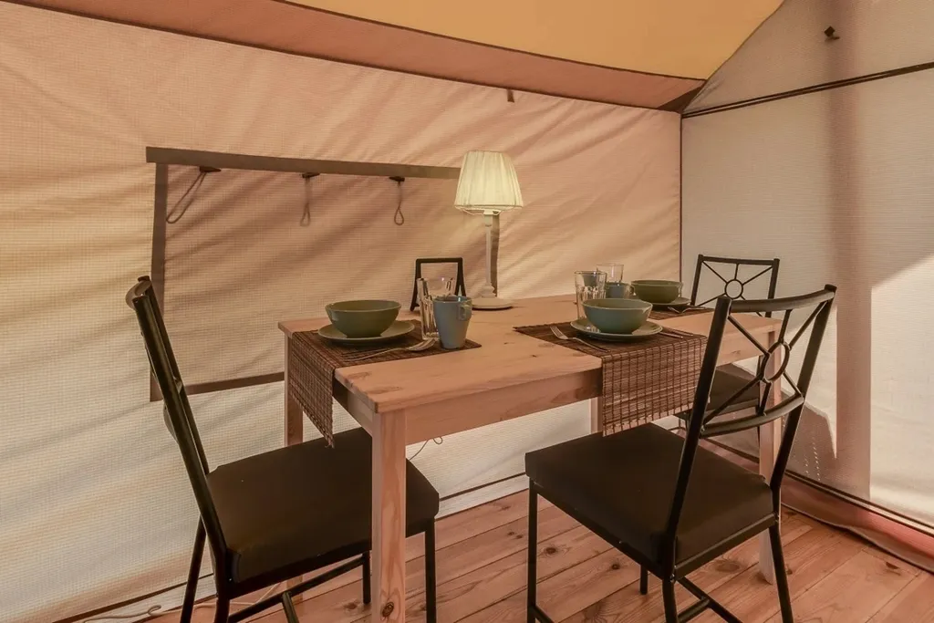 Коттедж Коттедж Шатер стандарт — Луга