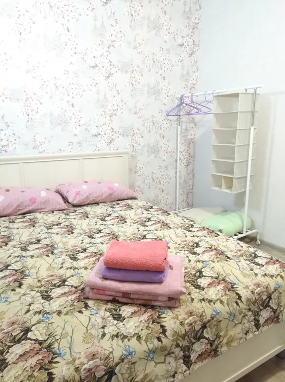 Уютная квартира, 10 минут от центра — аренда посуточно в Омск