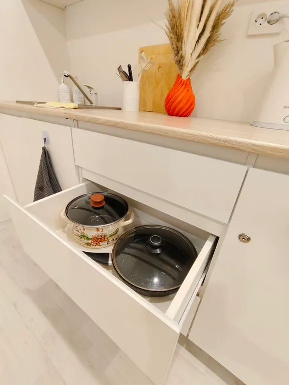 Светлая минималистичная студия в новом уютном районе ЮГ- 2