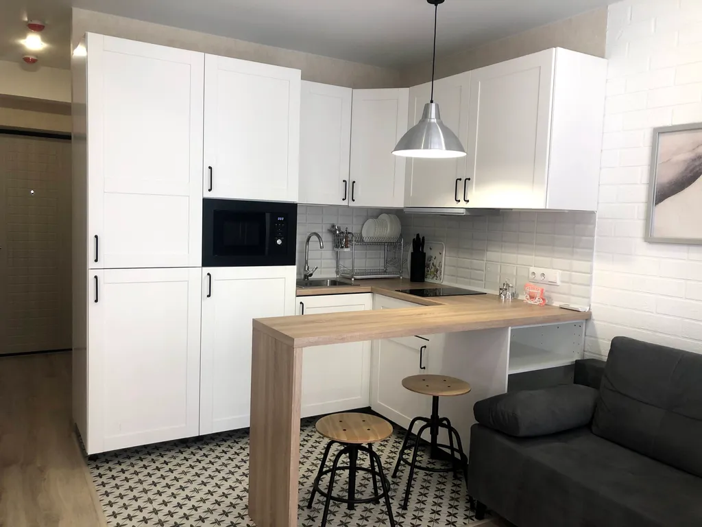 Студия с балконом