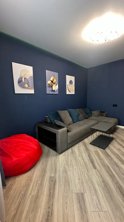 Новая комфортна квартира в центре