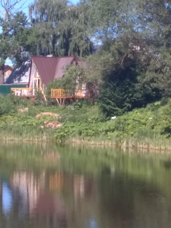 Дом у лесного пруда