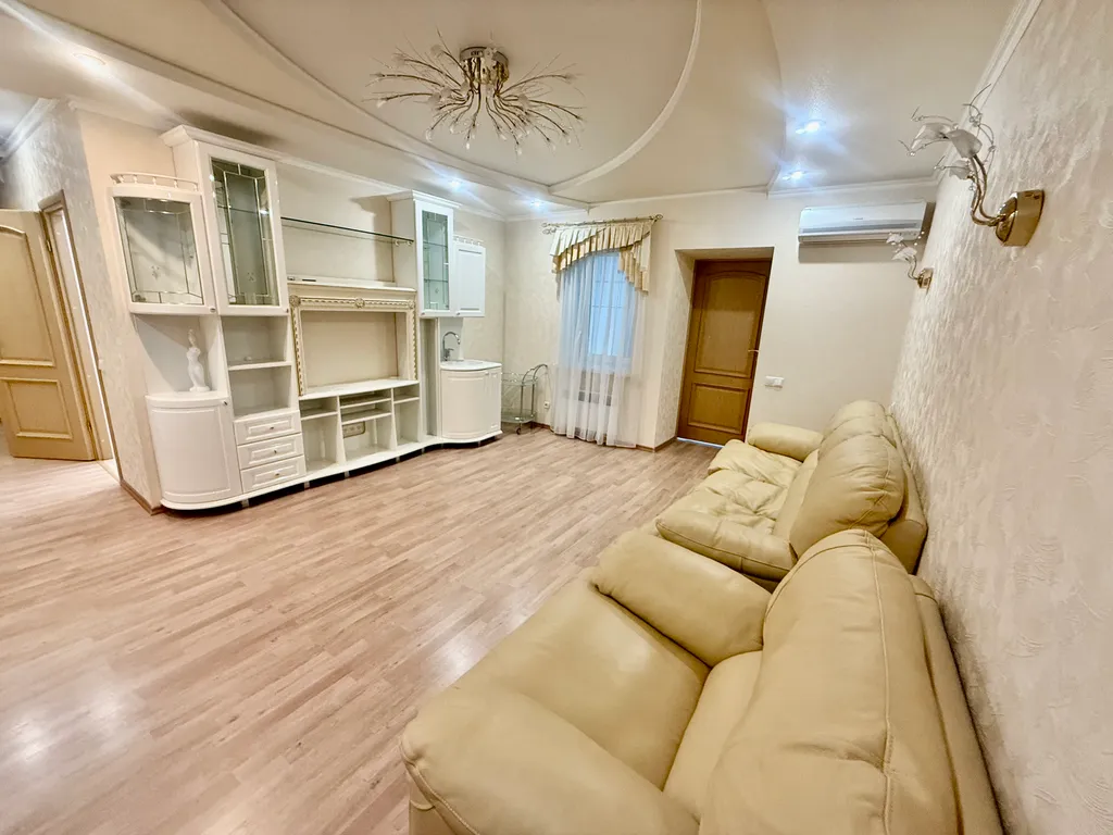 Вилла на берегу моря