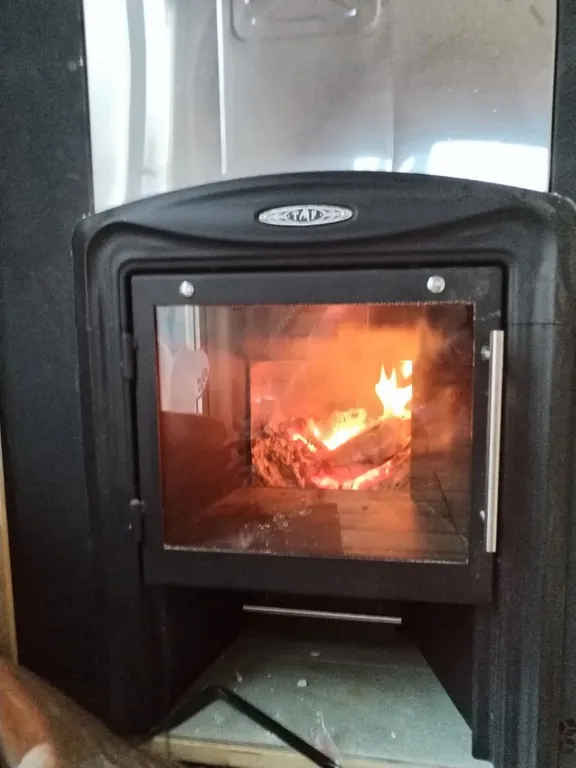 Коттедж Уютный домик для отдыха на свежем воздухе — Коммунар