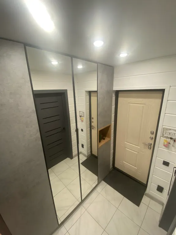 Дом и баня у реки