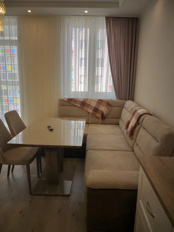 Уютная квартира в живописном районе рядом с ФОК