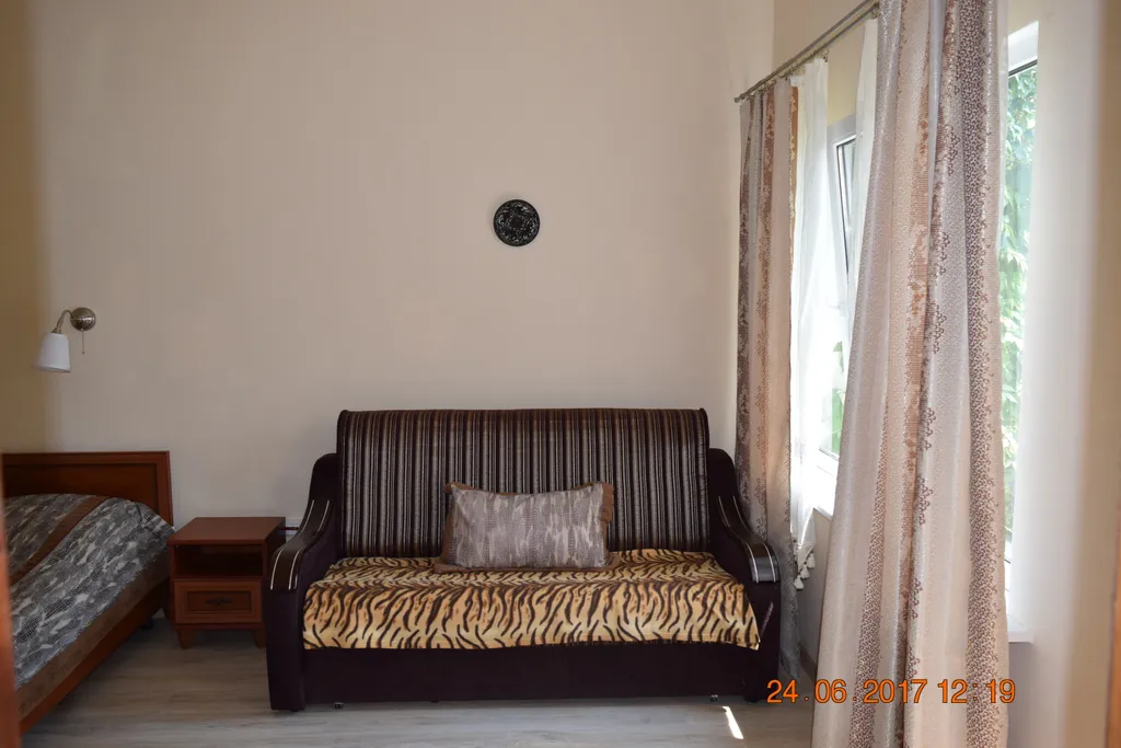 Уютный апартамент в Симеизе с большим собственным двором под ключ