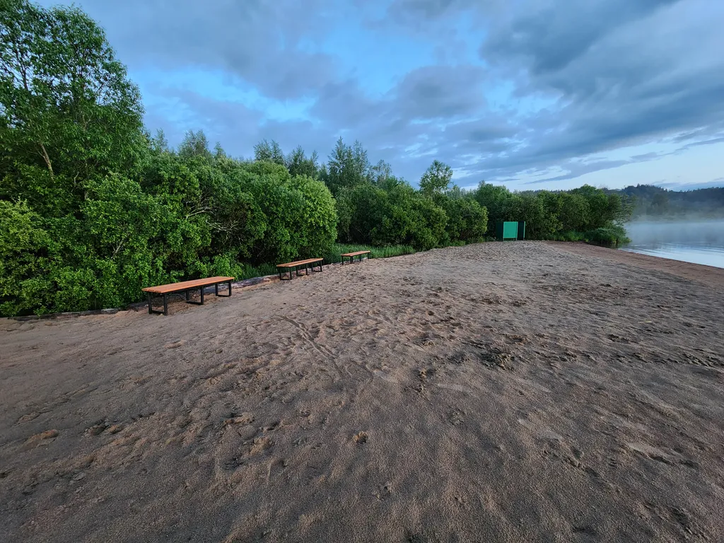 Коттедж A-frame дом рядом с озером — Светлое