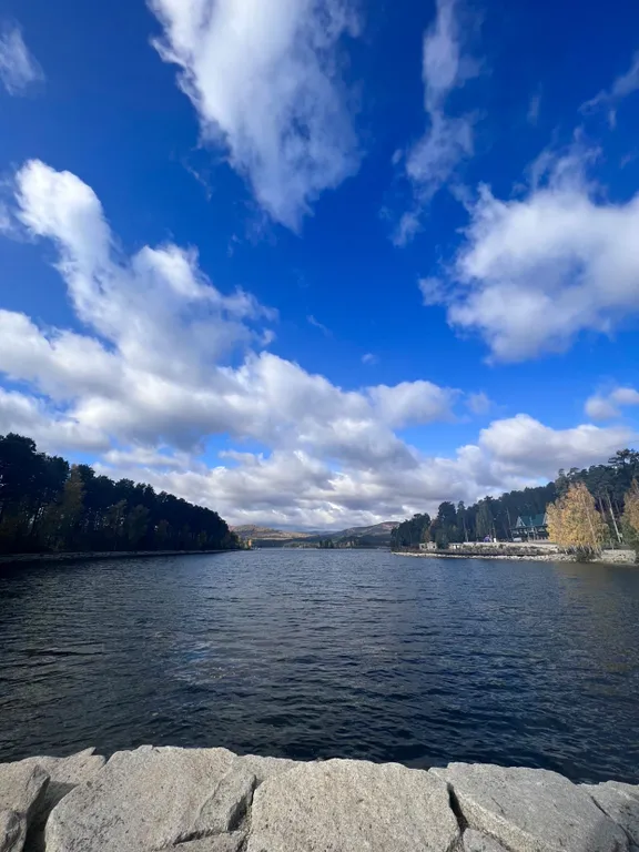 Золотой пляж с видом на Тургояк