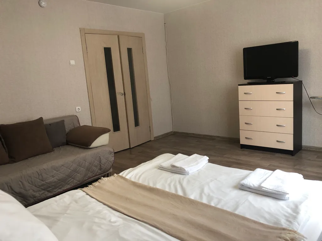 Квартира Квартира как дома. Городская елка, июнь, краевые больницы — Красноярск