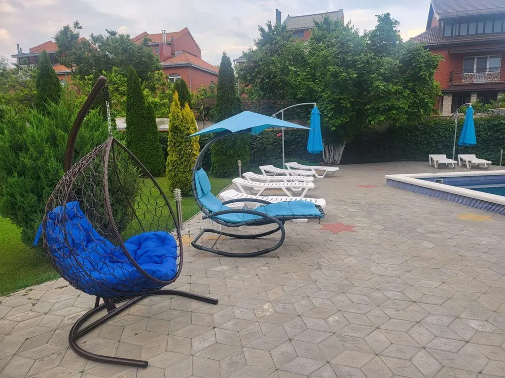 Гостевой дом с бассейном