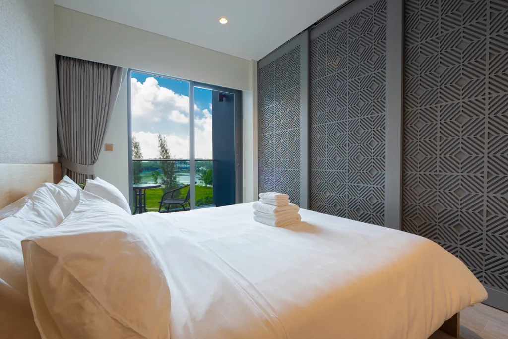 Laguna Lakeside residences apartment 1405