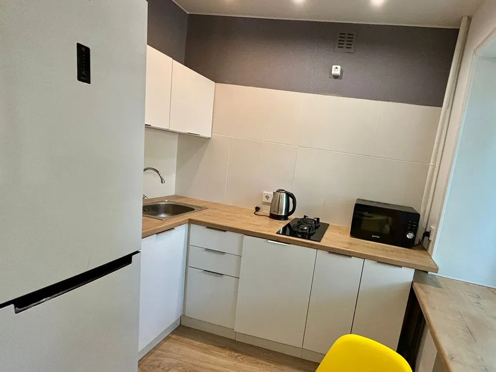 Светлая-уютная квартира в центре города с видом на сквер