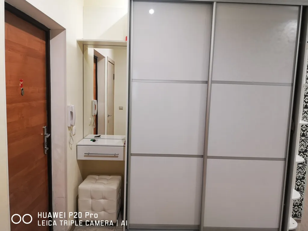 Квартира Уютная трехкомнатная комнатная квартира в новом доме — Элиста