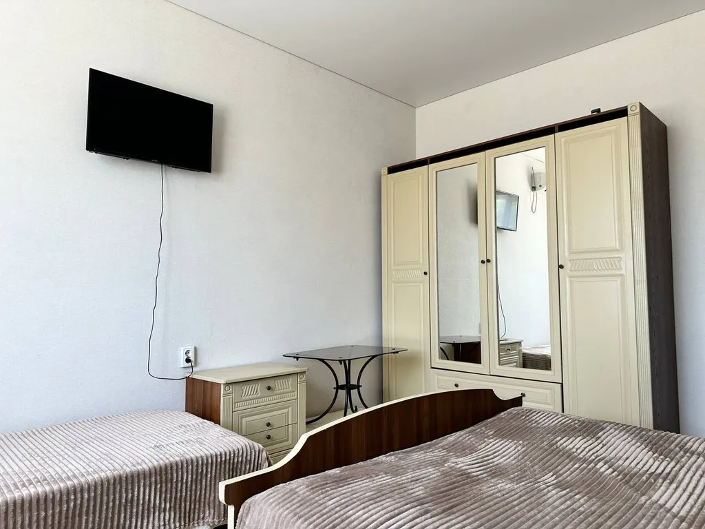 Дом с большой террасой