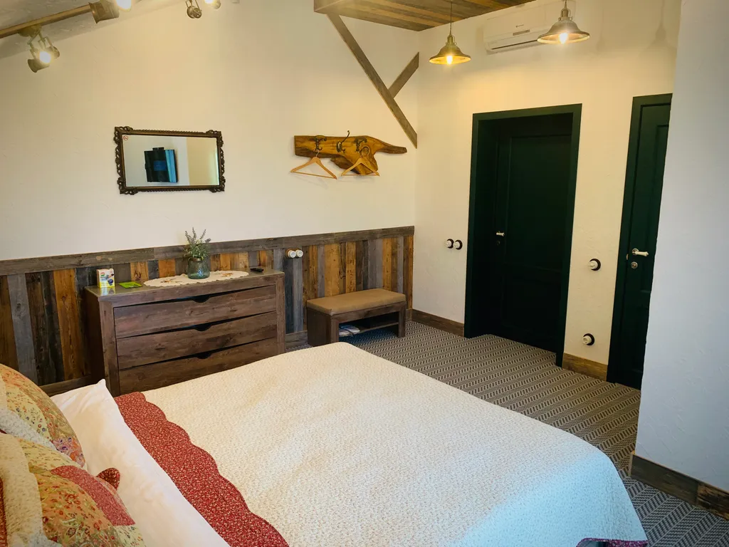 6-комнатный Дом