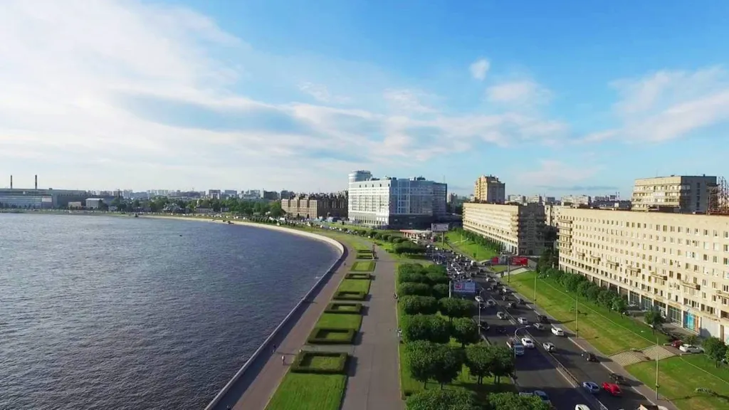 Однокомнатная квартира на набережной Невы