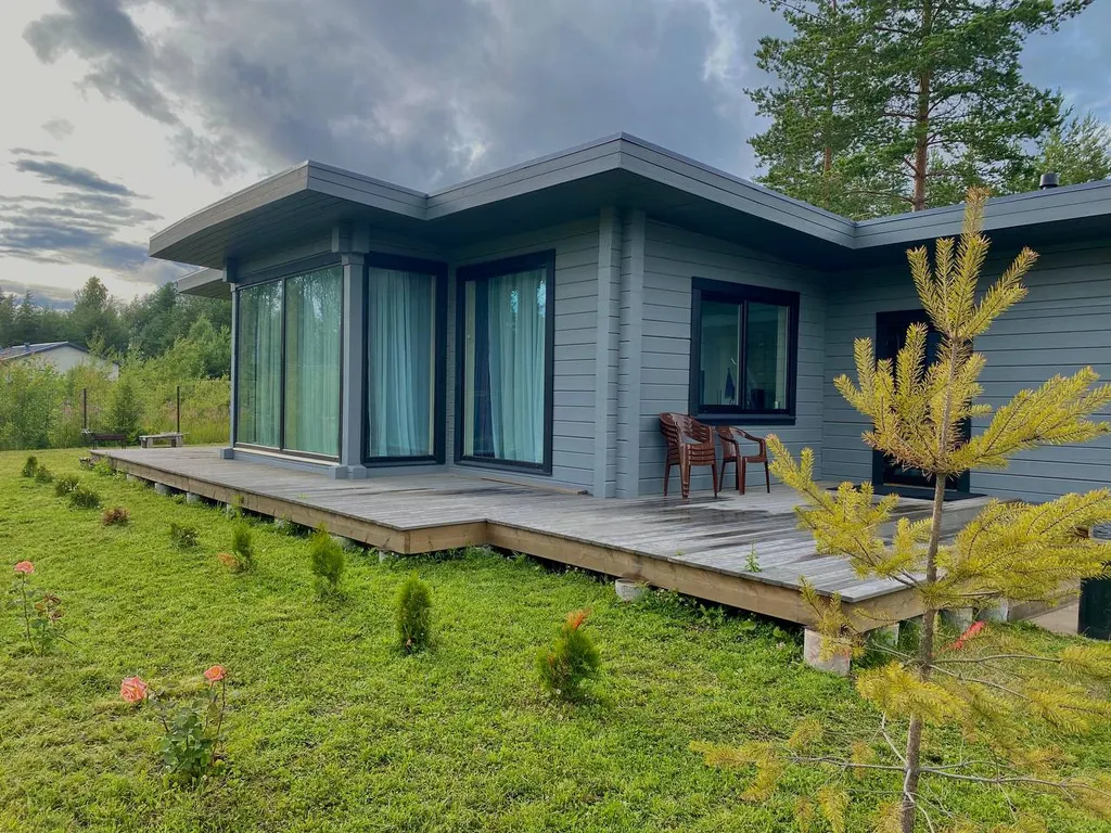 Уютный новый коттедж на берегу Финского залива
С баней на дровах