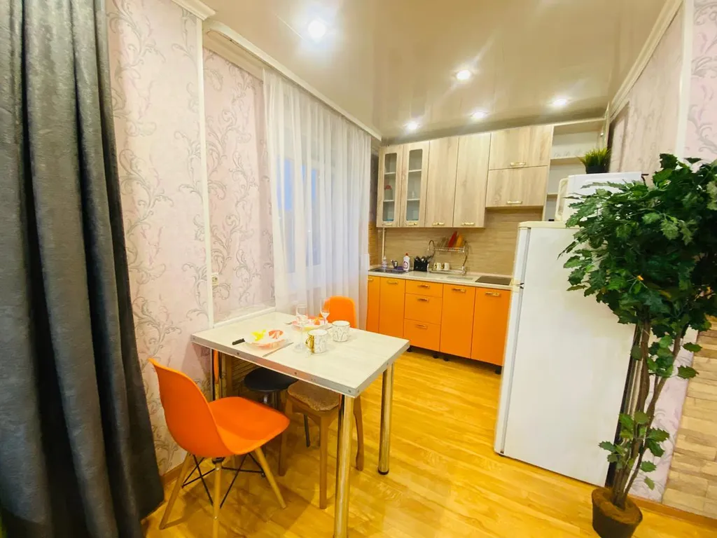 2-комнатная квартира с отличным ремонтом в центре Мурманска — аренда посуточно в Мурманск