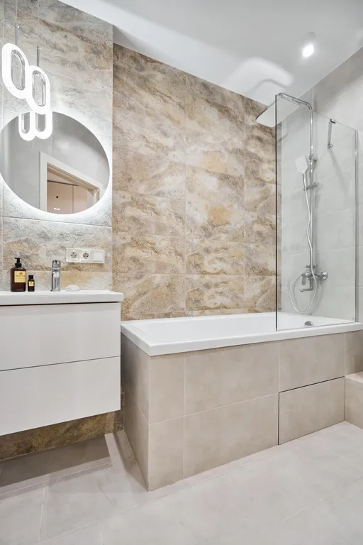 Просторная, свежая 2-комнатная квартира возле ТЦ Горизонт