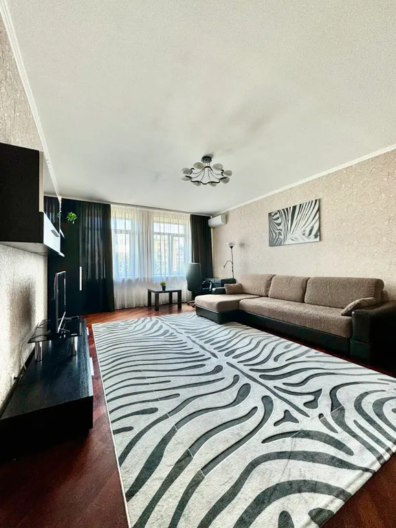 Полноценная 3-комнатная квартира в центре города