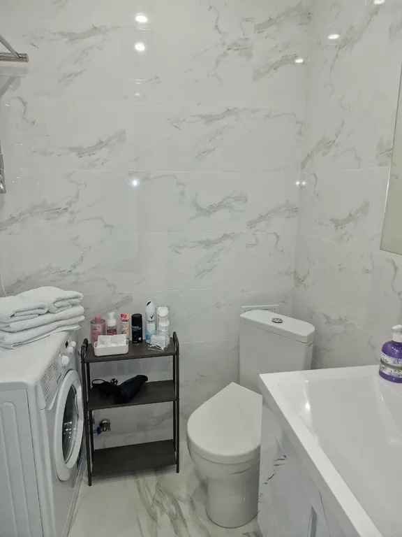 Кваритира на Весенней с очками виртуальной реальности