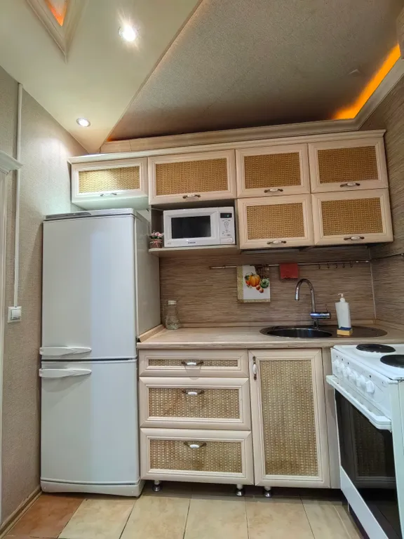 Квартира с отличным видом, душевой кабиной и балконом