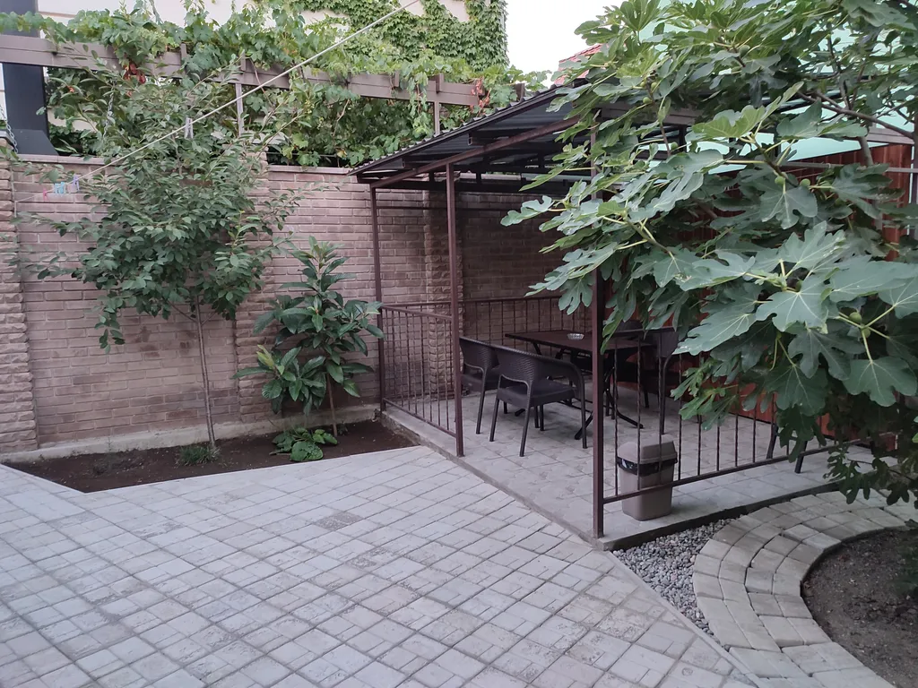 Часть дома с отдельным входом и двором в Мисхоре