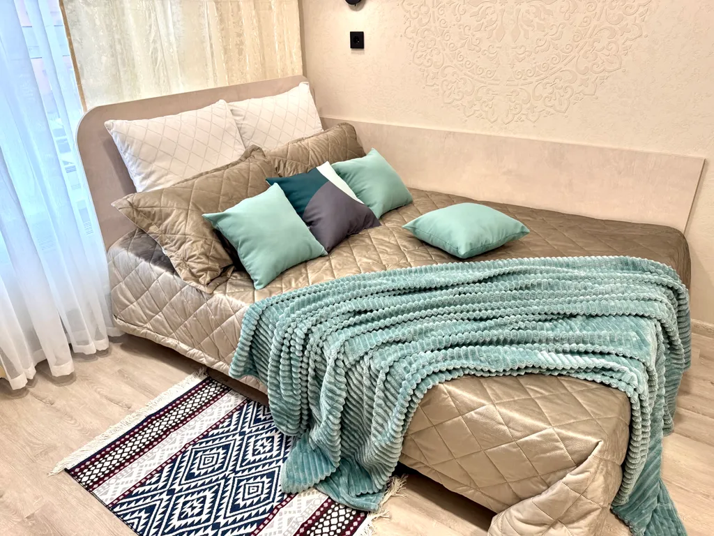 Современная квартира-студия возле ЖД Вокзала