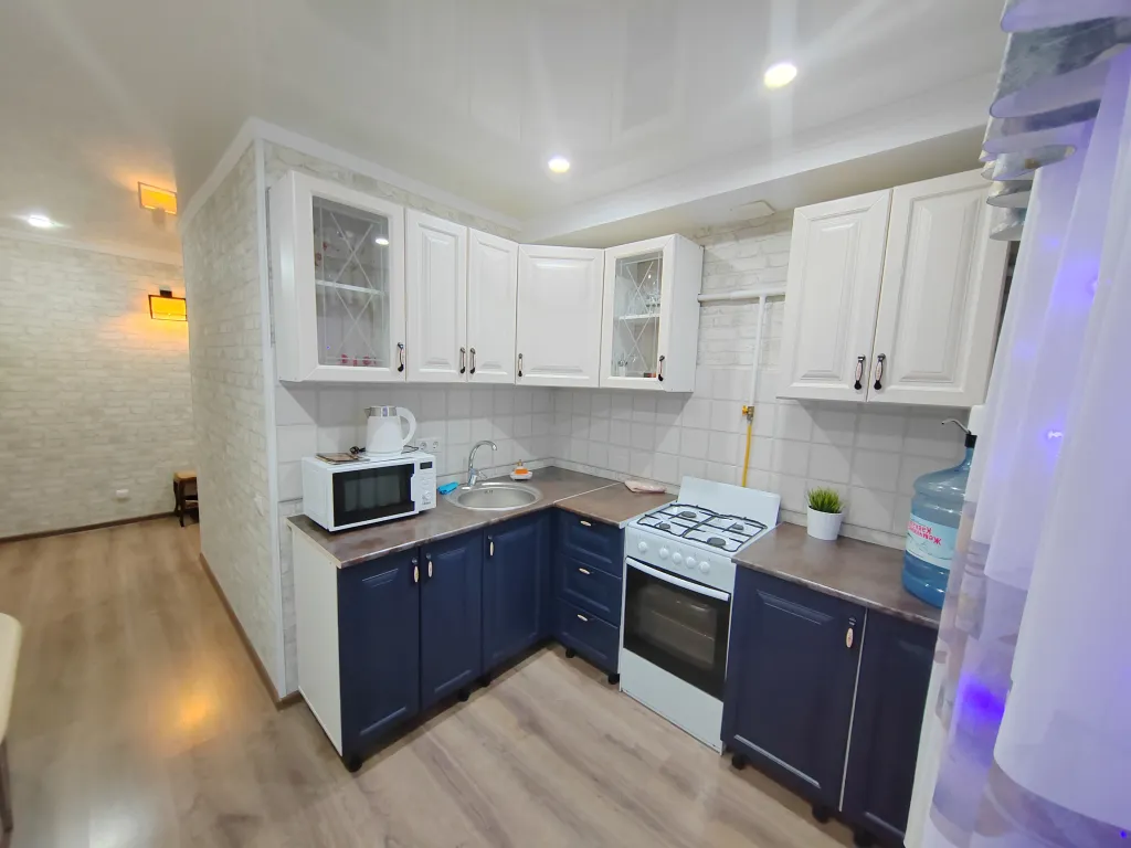 Квартира Уютная, чистая 1 ком. кв. р-н Родина, ж/д вокзал Армавир-Туапсинский — аренда посуточно в Армавир