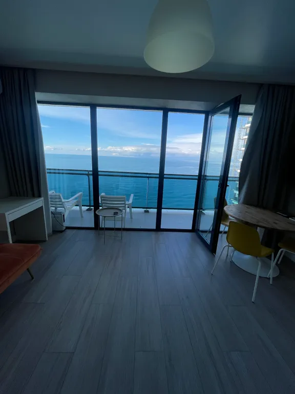 Апартамент с панорамным видом на море бич тауэр