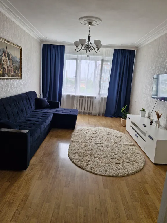 Квартира Трёхкомнатная квартира, удобное расположение! 3 отдельные комнаты. — Владикавказ