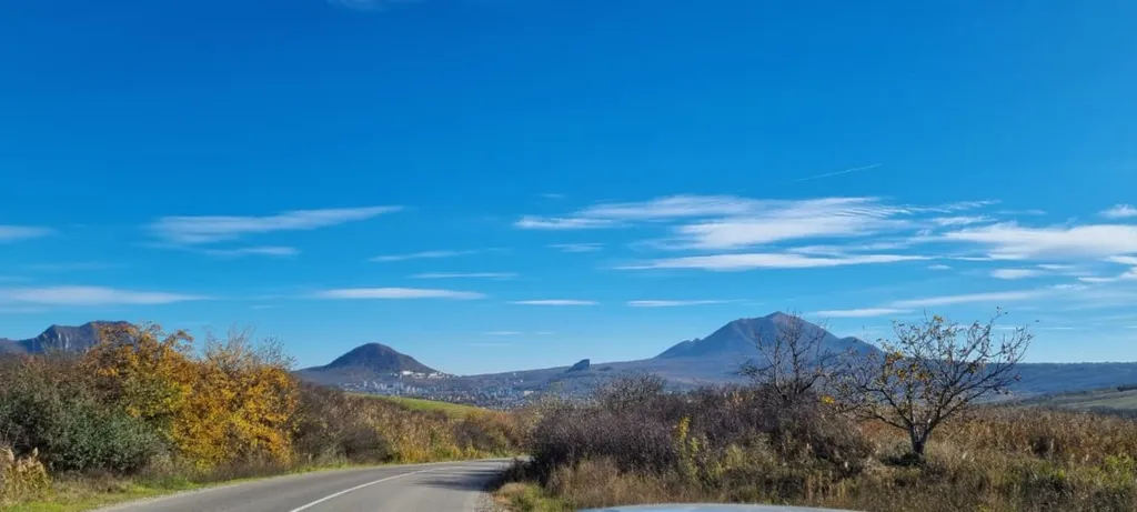 Тихий Домик с видом на горы