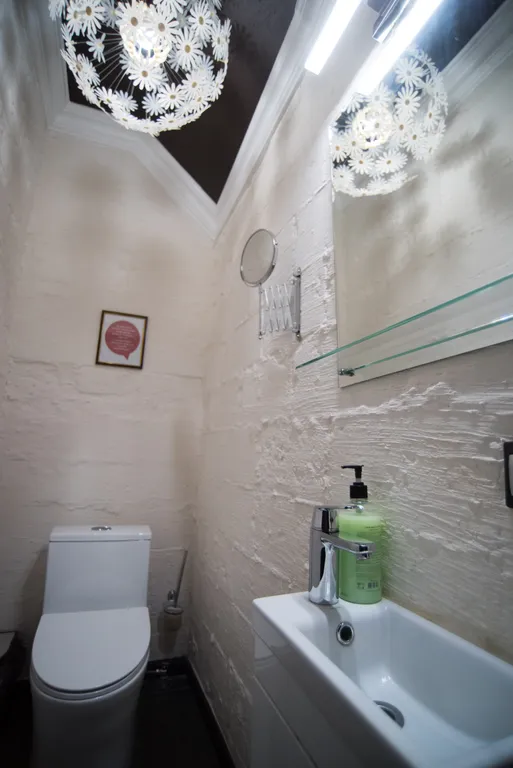 Вилла Астон