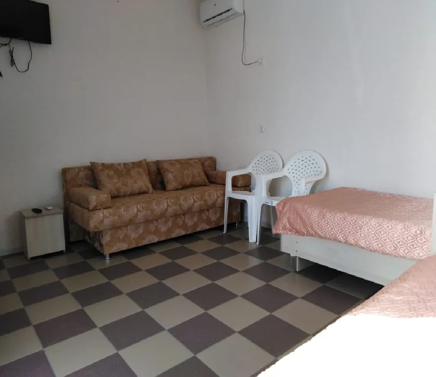 Апартаменты двухкомнатные, шестиместные, второй этаж