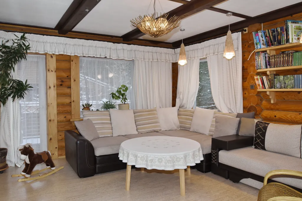 Дом у соснового леса