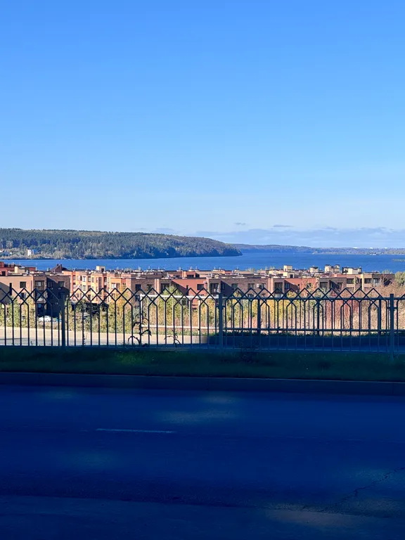 Уютная студия в новом доме с красивейшим видом