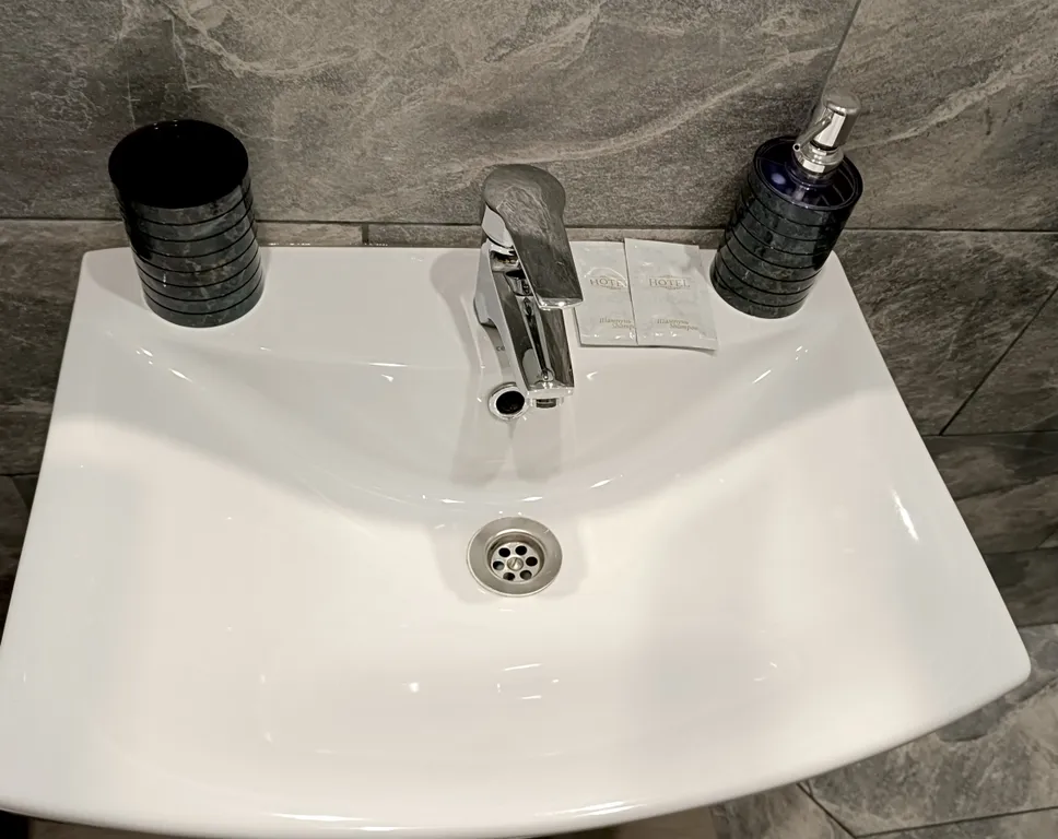 Двухместный номер без балкона с видом на внутренний двор