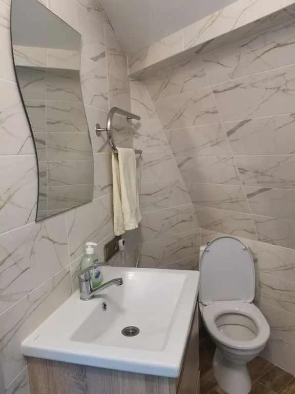 Современная студия с евроремонтом