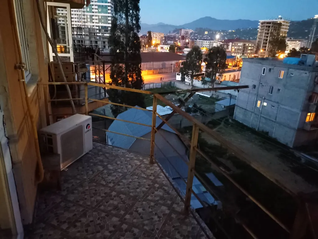 Квартира 2-комнатная Квартира — Батуми