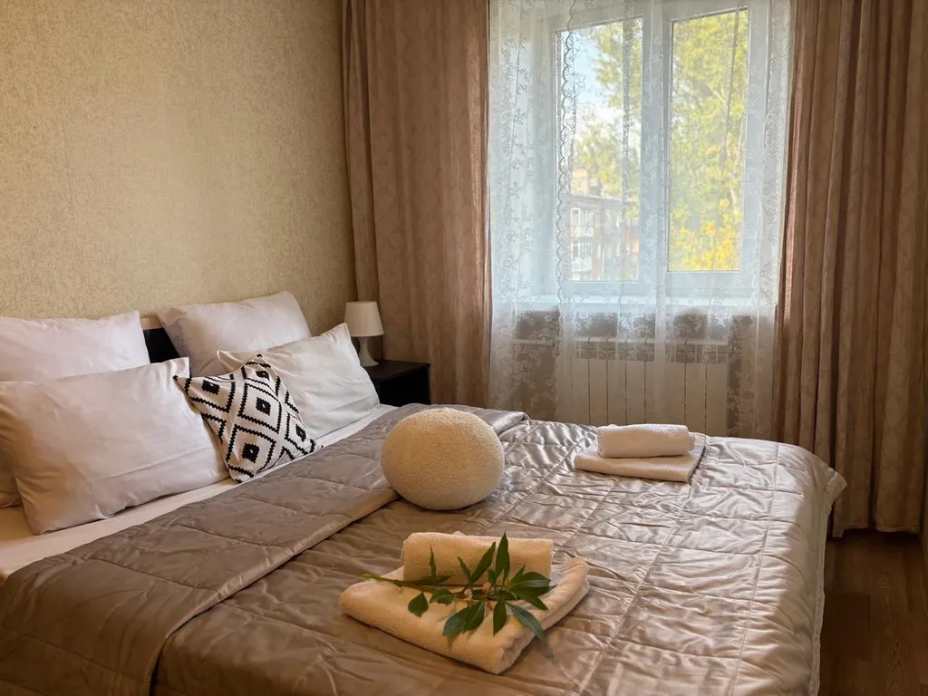 2-я квартира возле Дворца спорта — аренда посуточно в Шахты