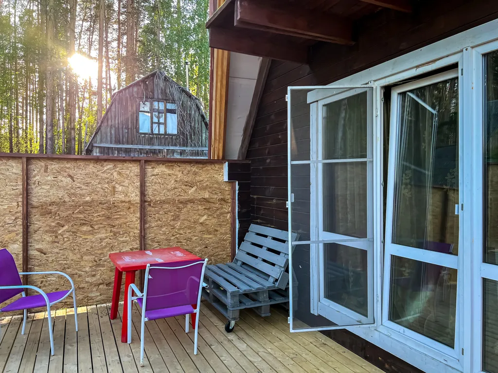 Двухэтажный дом с чаном и баней